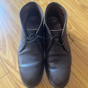 Allen Edmond 9.5D brown leather chukka boots